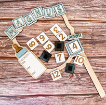 Load image into Gallery viewer, Baby Milestone Frame Photo Prop