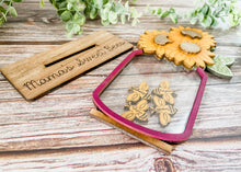 Load image into Gallery viewer, Mother's Day Personalized Sunflower and Bees Mason Jar