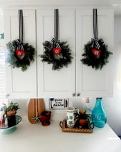 Load image into Gallery viewer, Valentines Day Heart Ornament Decor