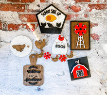 Load image into Gallery viewer, Tier Tray Chicken Barnhouse Decor