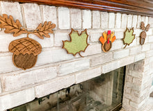 Load image into Gallery viewer, Holiday Garland Banners