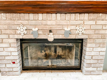 Load image into Gallery viewer, Holiday Garland Banners