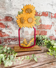 Load image into Gallery viewer, Mother&#39;s Day Personalized Sunflower and Bees Mason Jar
